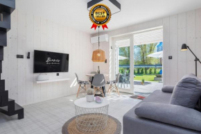 Bianco House Apartments, Rewal